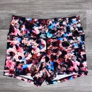 Fleo High Waisted short